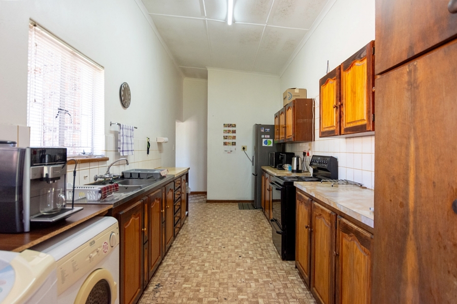 4 Bedroom Property for Sale in Middedorp Western Cape